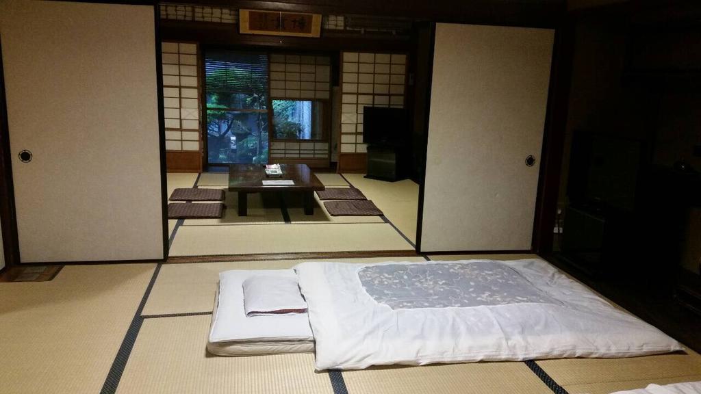 Tobaya Ryokan Hikone Bagian luar foto